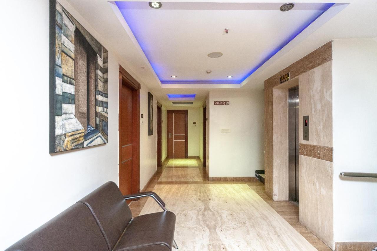 Capital O 1412 Hotel French Quarter Пондичери Екстериор снимка