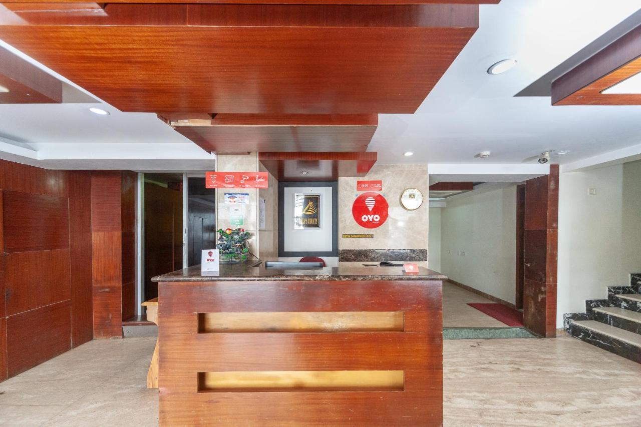 Capital O 1412 Hotel French Quarter Пондичери Екстериор снимка